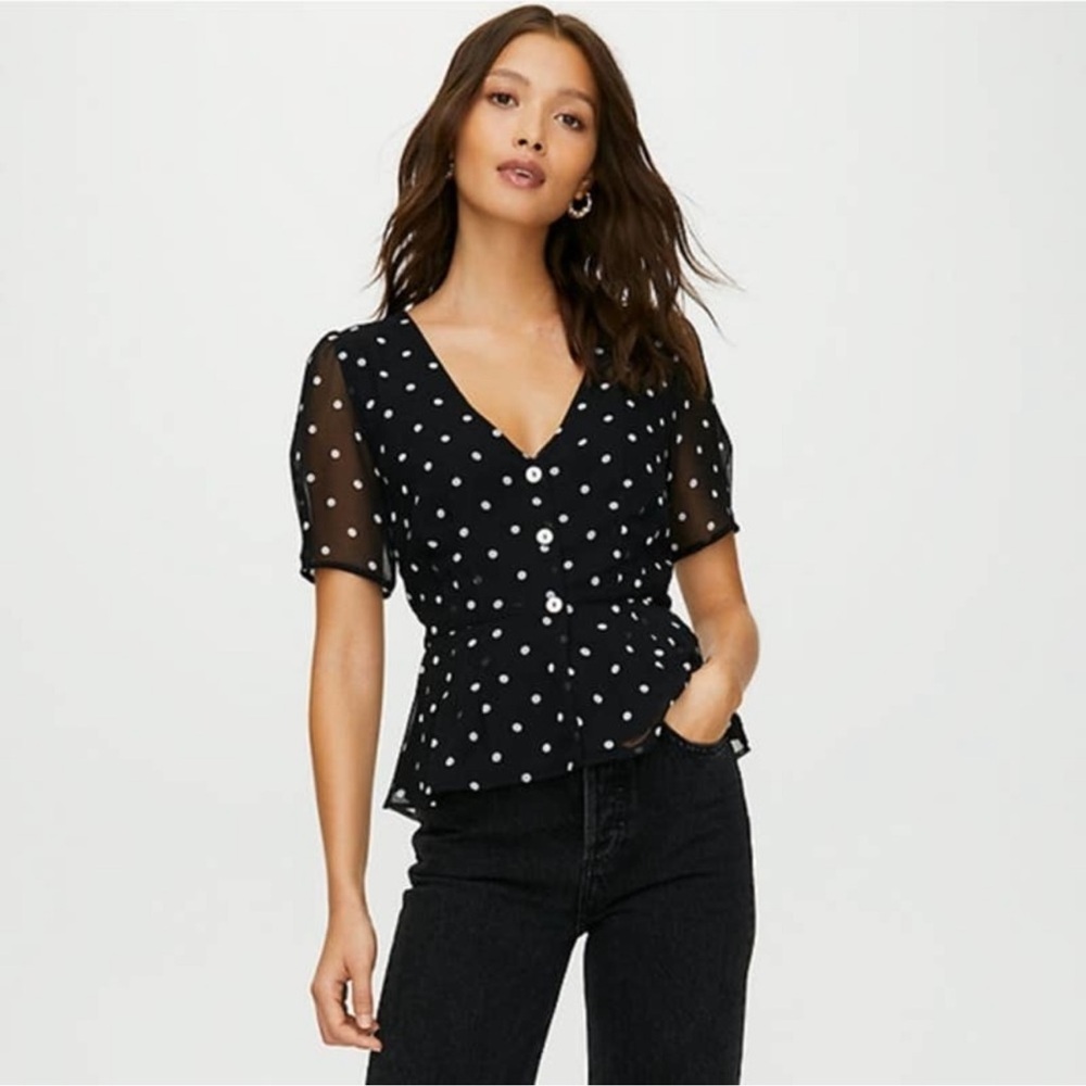 Aritzia Wilfred Button Front Blouse Short Sleeve polka dot size 8